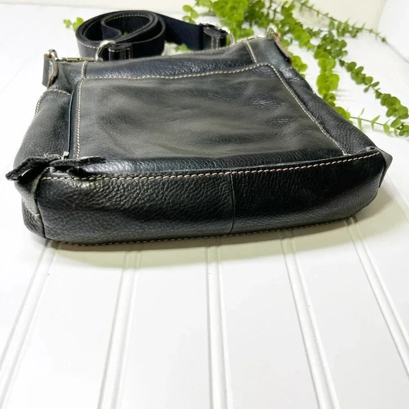 Y2K Fossil Black Leather Crossbody Bag with Lots of Pockets - Picture 7 of 10